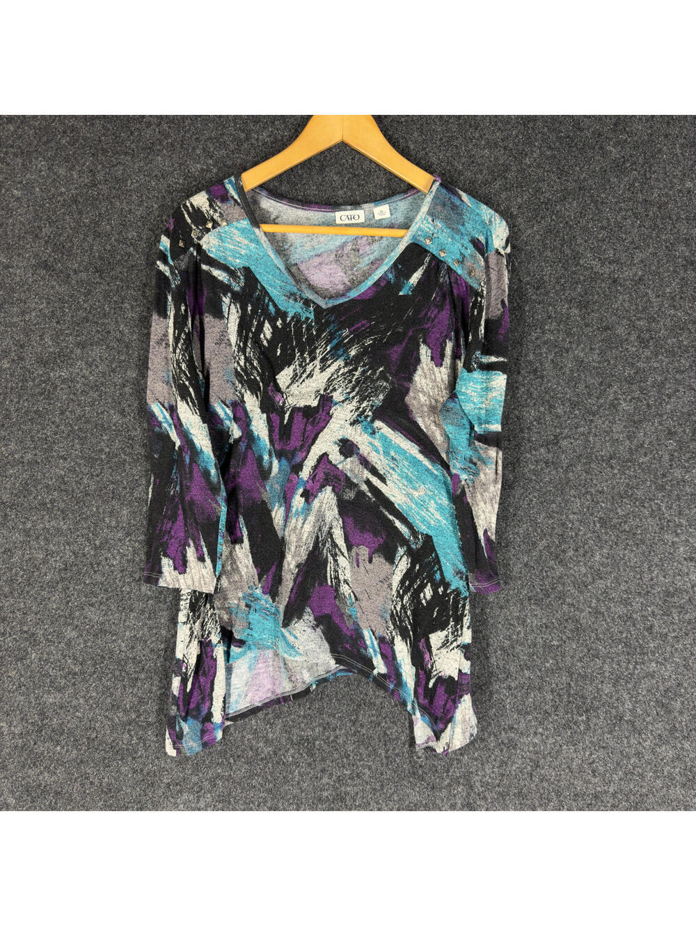 Cato Top Women XL Gray Geometric V-Neck 3/4 Sleeve Pullover Stretch Casual